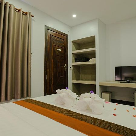 Makk Hotel Kampot Exterior photo