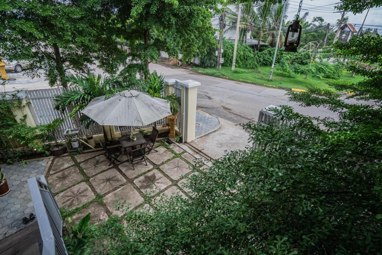 Makk Hotel Kampot Exterior photo