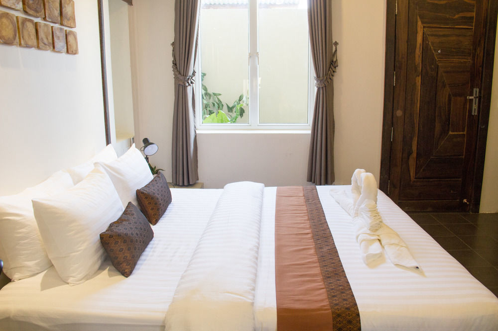 Makk Hotel Kampot Exterior photo